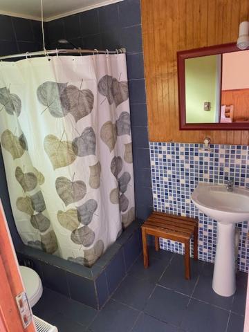 Nikos II Adventure Hostel Puerto Natales Bagian luar foto