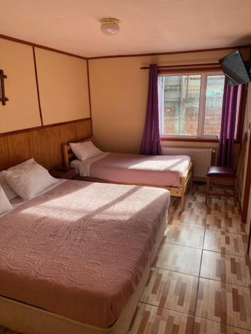 Nikos II Adventure Hostel Puerto Natales Bagian luar foto